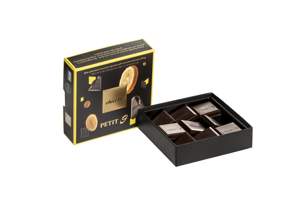 PT901 Chocolate negro V66% - Cuadrados de chocolate negro del tamaño de un bocado con relleno de caramelo y yuzu